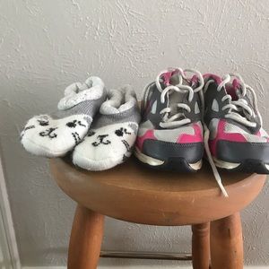 Girls 1.5Y Nike sneakers and fun sock booties